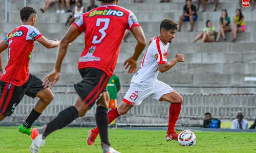 
                                        
                                            Em noite inspirada de seu goleiro, Auto Esporte segura empate contra o São Paulo Crystal
                                        
                                        