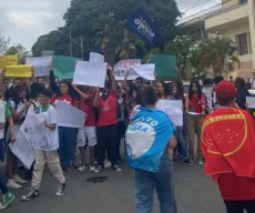 Estudantes fazem mobilização contra o novo ensino médio, em João Pessoa
