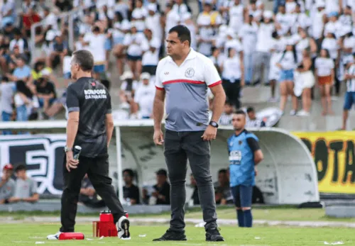 
				
					Campinense chega ao 3º técnico em três meses
				
				