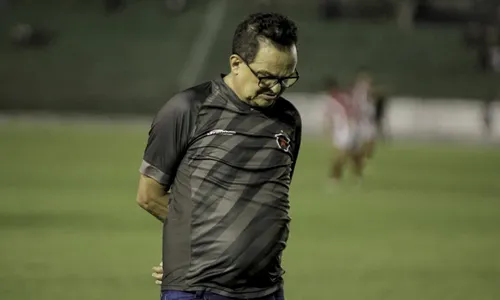 
                                        
                                            Francisco Diá não é mais técnico do Botafogo-PB
                                        
                                        