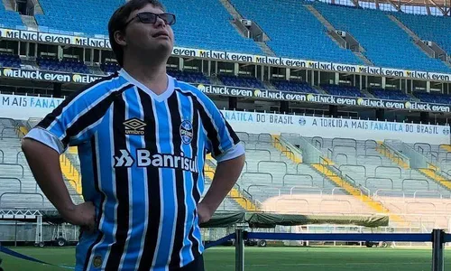 
                                        
                                            Torcedor do Campinense e do Grêmio com Síndrome de Down se emociona com mensagem de Geromel
                                        
                                        