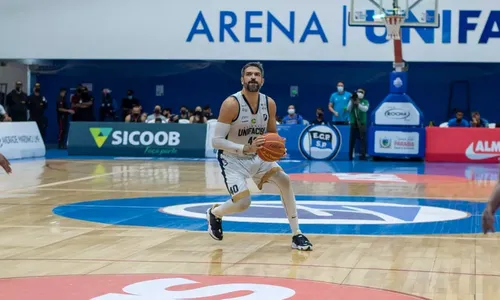 
                                        
                                            André Goes celebra fase do Basquete Unifacisa no NBB, mas pede mais evolução do Jacaré
                                        
                                        