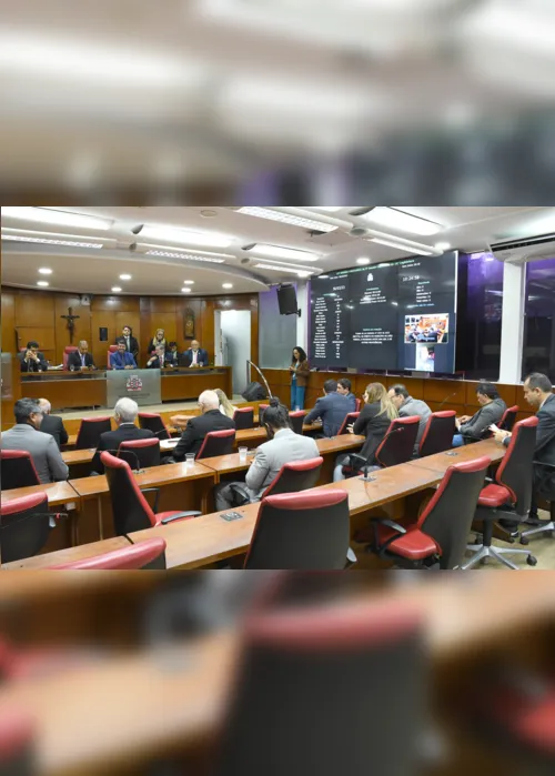 
                                        
                                            Reta final da janela partidária: 12 vereadores de João Pessoa devem mudar de partido
                                        
                                        