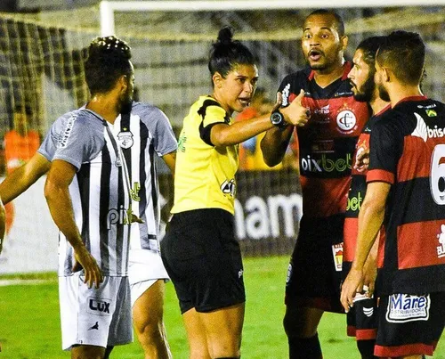 
				
					Ruthyanna Camila fará teste para o quadro de árbitros da FIFA
				
				