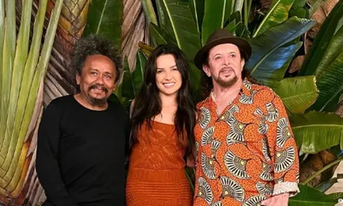 
                                        
                                            Juliette no São João de Campina Grande: cantora se apresenta com Chico César e Geraldo Azevedo
                                        
                                        