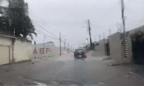 
                                        
                                            João Pessoa tem alagamentos e trânsito lento, mas sem registros graves por chuvas
                                        
                                        