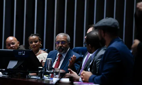 
                                        
                                            Senado instala frente parlamentar contra o racismo na próxima terça-feira
                                        
                                        