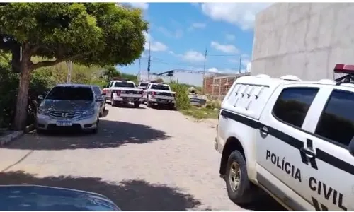 
                                        
                                            Grupo é preso suspeito de planejar morte do prefeito de Piancó
                                        
                                        