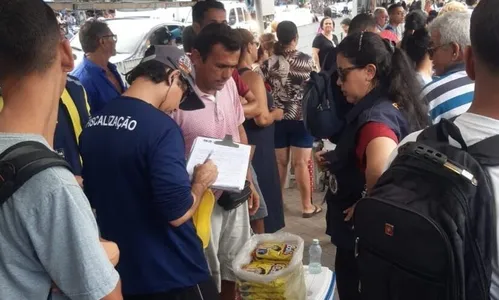 
                                        
                                            Feira itinerante é criada para reordenar vendedores ambulantes de frutas e verduras em João Pessoa
                                        
                                        