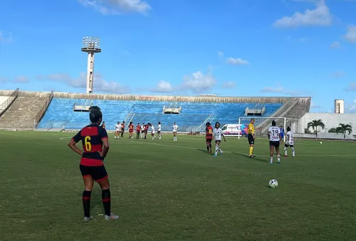 
				
					Fortaleza e Botafogo-PB duelam pelo Brasileirão Feminino A2
				
				