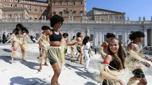 
				
					Projeto social paraibano apresenta espetáculo para o Papa Francisco no Vaticano
				
				