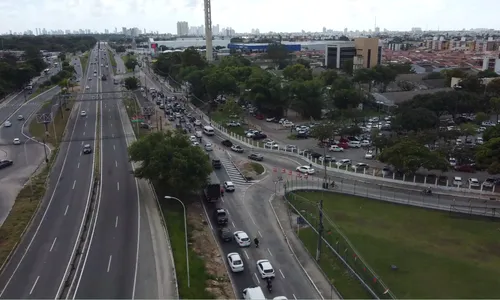 
                                        
                                            Viaduto de Água Fria: veja como ficou o trânsito após a interdição da BR-230, em João Pessoa
                                        
                                        