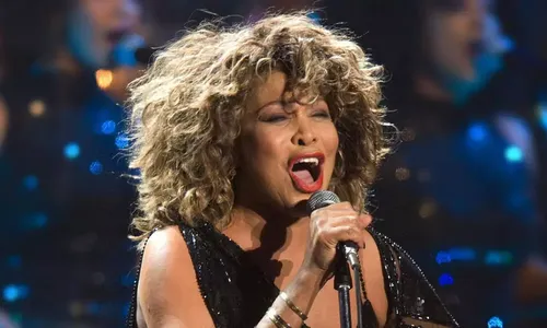 
                                        
                                            Tina Turner morre aos 83 anos
                                        
                                        