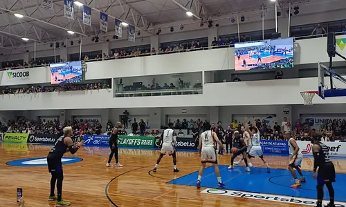 
                                        
                                            Unifacisa conquista vitória crucial diante do Franca e fica a um triunfo das semis do NBB
                                        
                                        