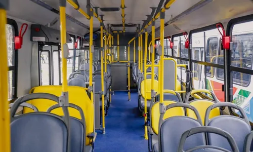 
                                        
                                            Pessoas em tratamento de câncer terão direito a assento preferencial nos ônibus na Paraíba
                                        
                                        