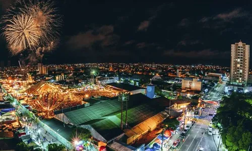 
                                        
                                            Com expansão apenas na maquete, Parque do Povo registra mais uma vez superlotação
                                        
                                        