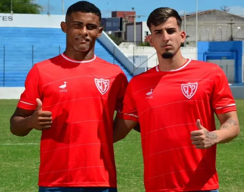 
				
					Esporte de Patos lança camisa retrô, em alusão aos anos 60
				
				