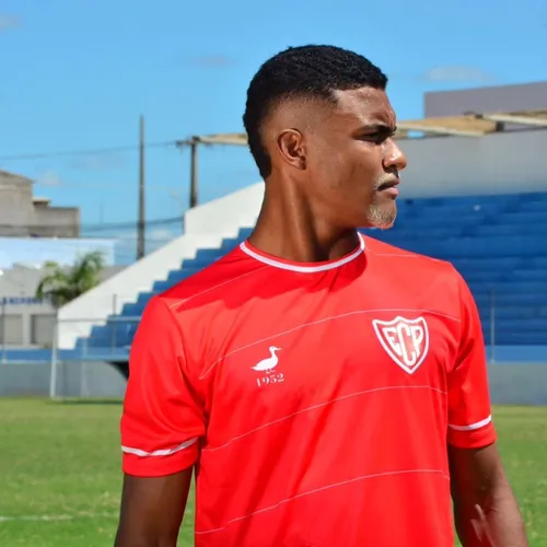 
				
					Esporte de Patos lança camisa retrô, em alusão aos anos 60
				
				