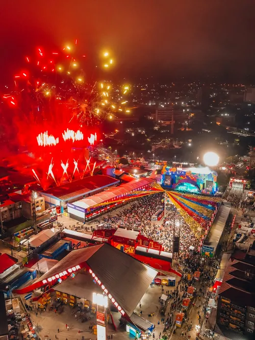 
				
					Biliu de Campina mostra saúde na abertura do São João de Campina Grande: 'Não sou de desligar com facilidade'
				
				