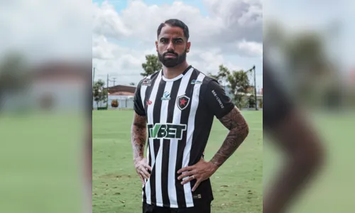 
				
					Botafogo-PB divulga modelo dos novos uniformes para a Série C 2023
				
				