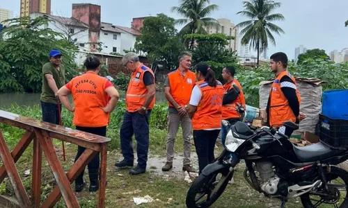 
                                        
                                            João Pessoa volta a registrar chuvas fortes e Defesa Civil monitora o Rio Jaguaribe
                                        
                                        