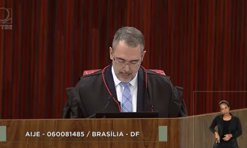 
				
					TSE decide pela inelegibilidade do ex-presidente Jair Bolsonaro
				
				