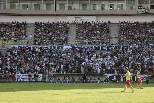 
				
					Botafogo-PB perde para o Brusque e vê invencibilidade de 19 jogos em casa cair
				
				