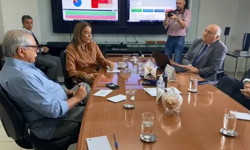 
                                        
                                            Presidente do TCE-PB quer treinamento do Senado para entender e fiscalizar 'emendas pix'
                                        
                                        