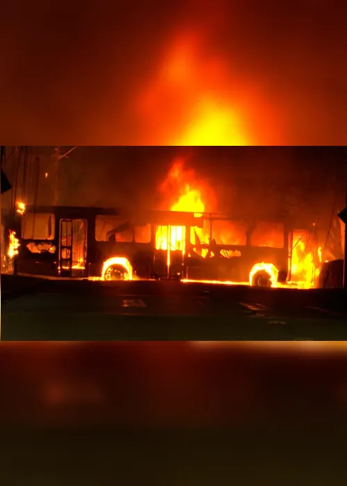 
                                        
                                            Ônibus incendiado em João Pessoa: veja o que se sabe sobre caso
                                        
                                        