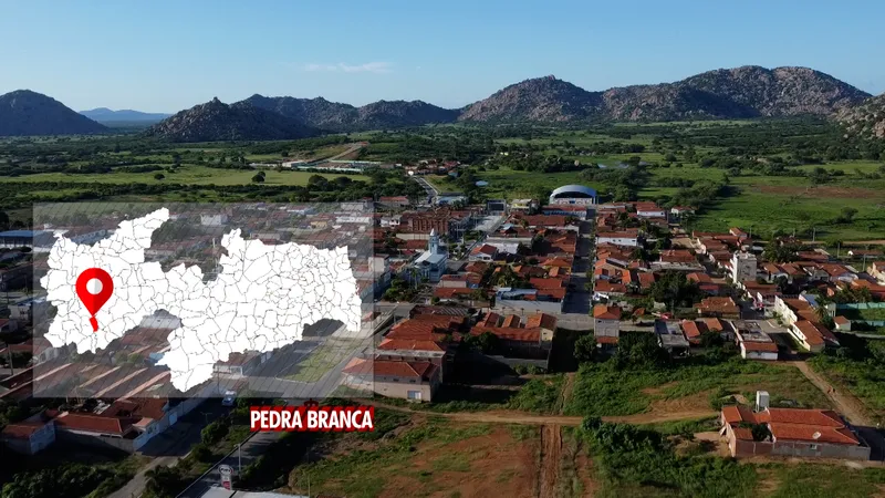 Obras Inacabadas: população lamenta abandono de casas e espera por um teatro há uma década