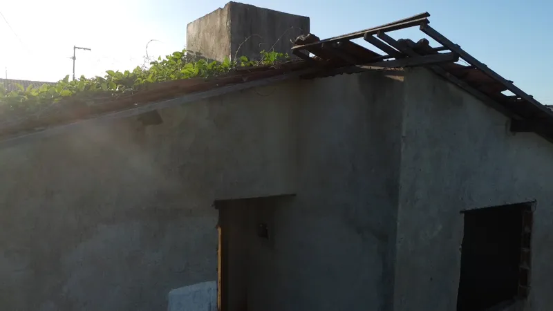 Obras Inacabadas: população lamenta abandono de casas e espera por um teatro há uma década