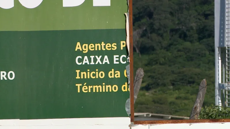 Obras inacabadas deixam agricultores sem água e marchantes sem matadouro na Paraíba