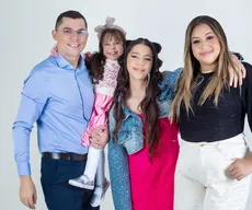 Família youtuber: pai larga emprego e aumenta renda da família em 100 vezes