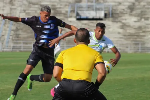 
				
					Serra Branca goleia o CSP e é campeão do Campeonato Paraibano Sub-20 2023
				
				