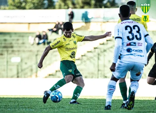 
				
					Ypiranga x Botafogo-PB: Belo empata na última rodada da 1ª fase da Série C
				
				