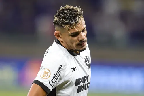 
				
					Técnico Artur Jorge explica Tiquinho no banco em Botafogo 1 a 0 Atlético-GO
				
				