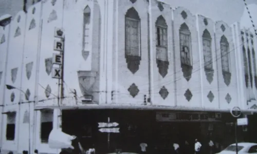 
                                        
                                            Por causa de Retratos Fantasmas, vamos passear pelos velhos cinemas de rua de João Pessoa?
                                        
                                        