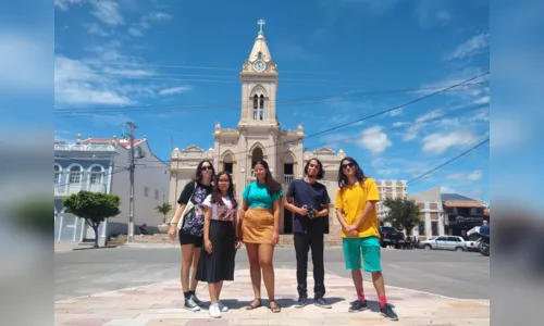 
				
					'Onde o Sol Nasce Primeiro': documentário sobre belezas da Paraíba é lançado por alunos da UFCG
				
				