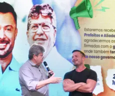 Com direito a festão, bolsonarista Caio Roberto oficializa apoio a João Azevêdo