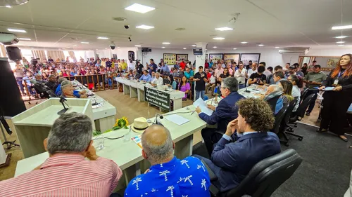 
				
					Novato na Assembleia Legislativa, deputado muda xadrez político do Cariri para 2024
				
				