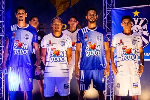 
				
					Desportiva Guarabira apresenta elenco, que conta com o ex-Flamengo Thiago Santos
				
				