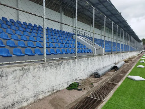 
				
					Estádio da Graça: confira imagens da nova grama sintética
				
				