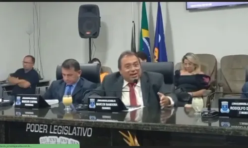 
                                        
                                            VÍDEO: Presidente de Câmara de Vereadores diz que professores não trabalham "nada"
                                        
                                        