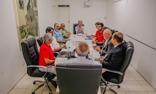 
                                        
                                            Saiba o que foi debatido na reunião de Cícero com setor cultural sobre Via Folia
                                        
                                        