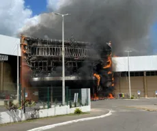 Incêndio destrói parte de shopping em Guarabira