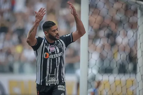 
				
					Hulk completa 3 anos de Atlético-MG mirando vitória no clássico
				
				