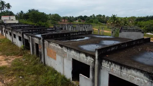 
				
					Obras inacabadas: crianças ficam sem creche em Baía da Traição, Rio Tinto, Bayeux e Conde
				
				