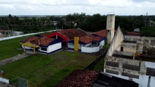 
				
					Obras inacabadas: crianças ficam sem creche em Baía da Traição, Rio Tinto, Bayeux e Conde
				
				