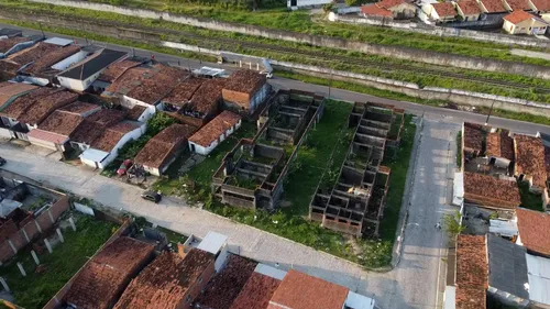 
				
					Obras inacabadas: crianças ficam sem creche em Baía da Traição, Rio Tinto, Bayeux e Conde
				
				