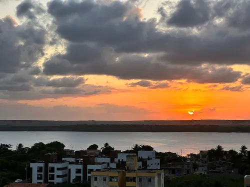 
				
					Eclipse solar anular na Paraíba: veja imagens
				
				